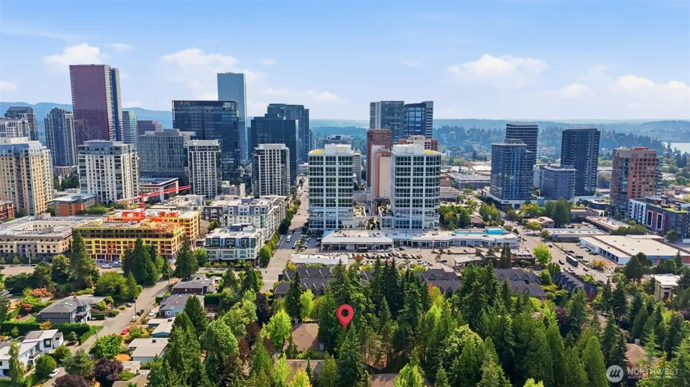 1266 Bellevue Way #4 Bellevue, WA 98004