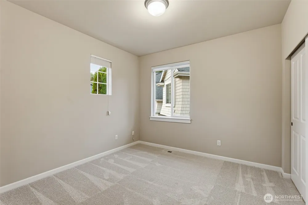 35214 4th Place SW Federal Way, WA 98023
