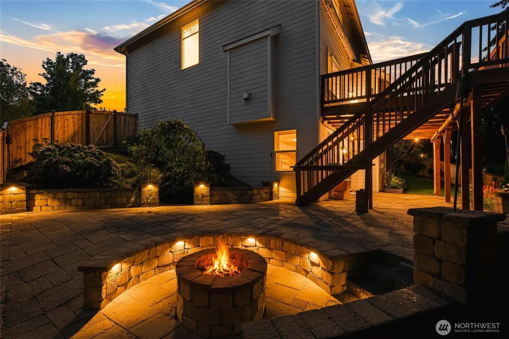 35214 4th Place SW Federal Way, WA 98023