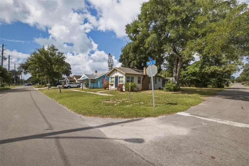 1601 54TH STREET S Gulfport, FL 33707