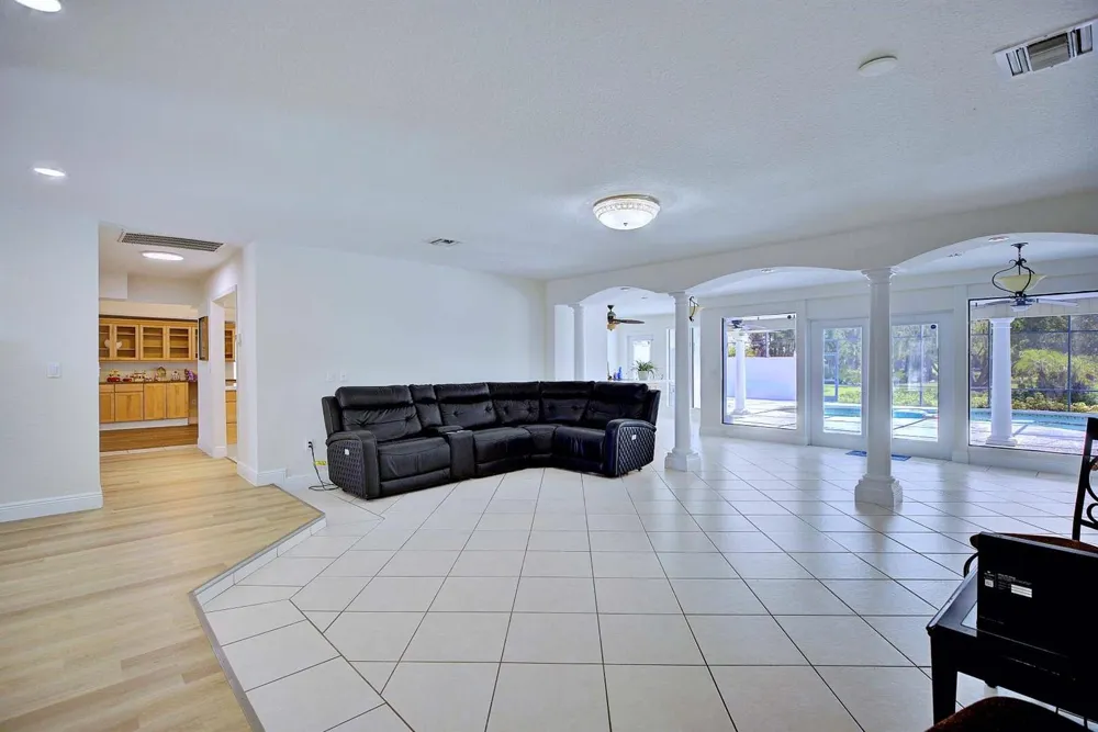 4012 SUNRISE DRIVE Sebring, FL 33872