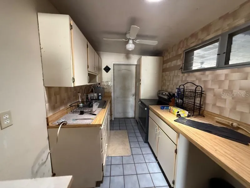 3690 TARO WAY Sarasota, FL 34232