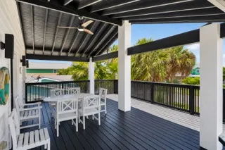 500 Royal Palm Lane Port Aransas, TX 78373