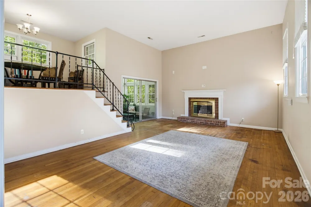 5675 Sweetbriar Road Pfafftown, NC 27040
