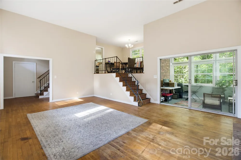 5675 Sweetbriar Road Pfafftown, NC 27040
