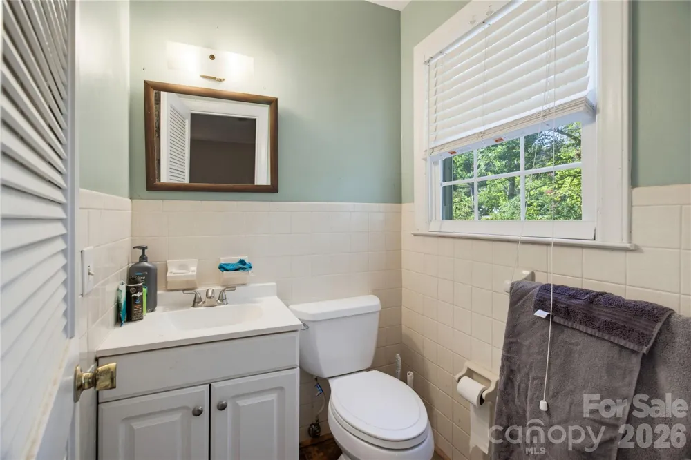 5675 Sweetbriar Road Pfafftown, NC 27040