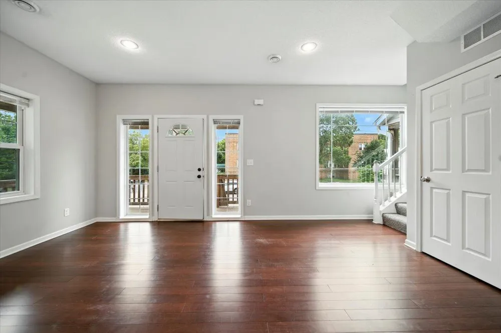 600 W 32nd Street #1 Minneapolis, MN 55408