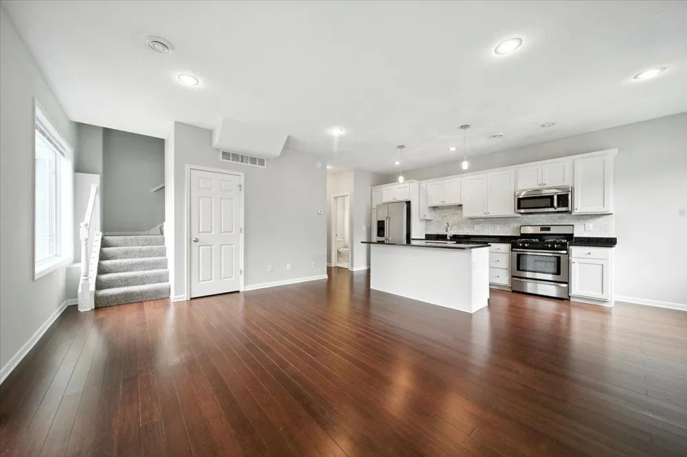 600 W 32nd Street #1 Minneapolis, MN 55408