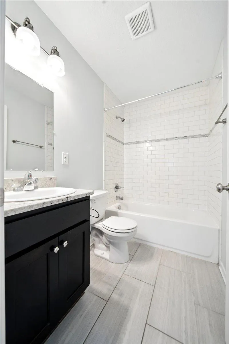 600 W 32nd Street #1 Minneapolis, MN 55408