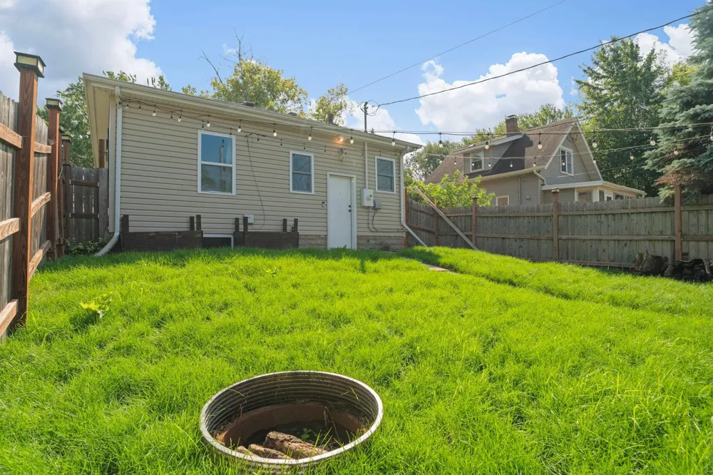 3457 Major Avenue Crystal, MN 55422