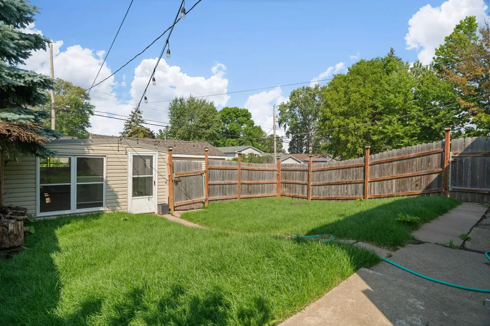 3457 Major Avenue Crystal, MN 55422