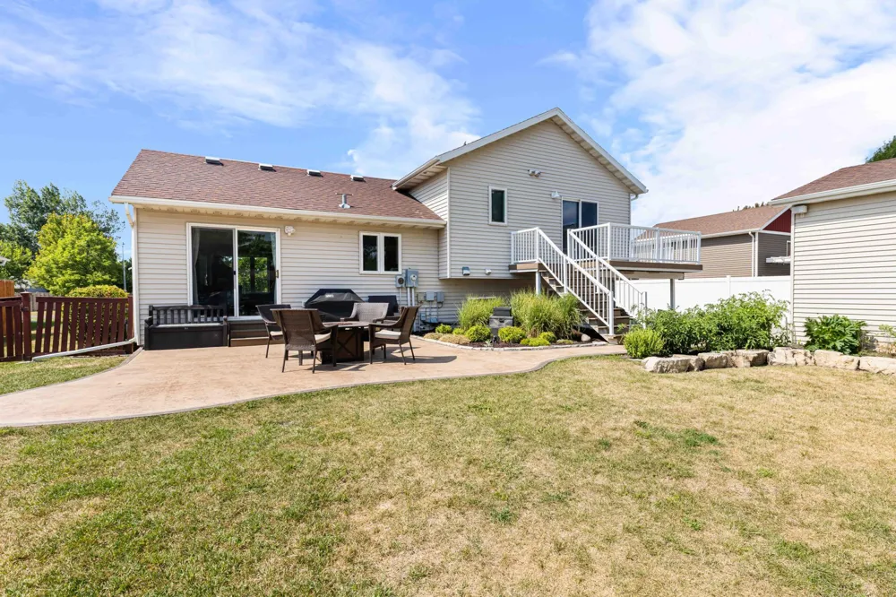 611 11th Street W West Fargo, ND 58078