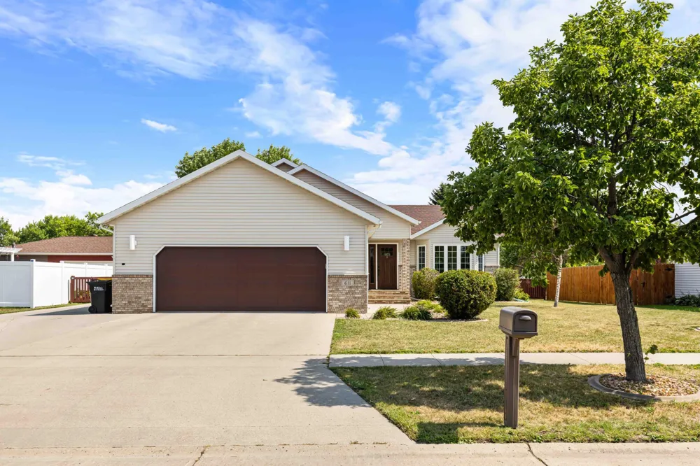 611 11th Street W West Fargo, ND 58078