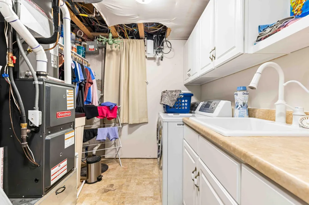 611 11th Street W West Fargo, ND 58078
