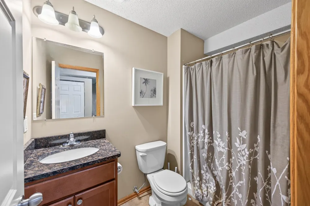 6109 Summit Curve S Cottage Grove, MN 55016