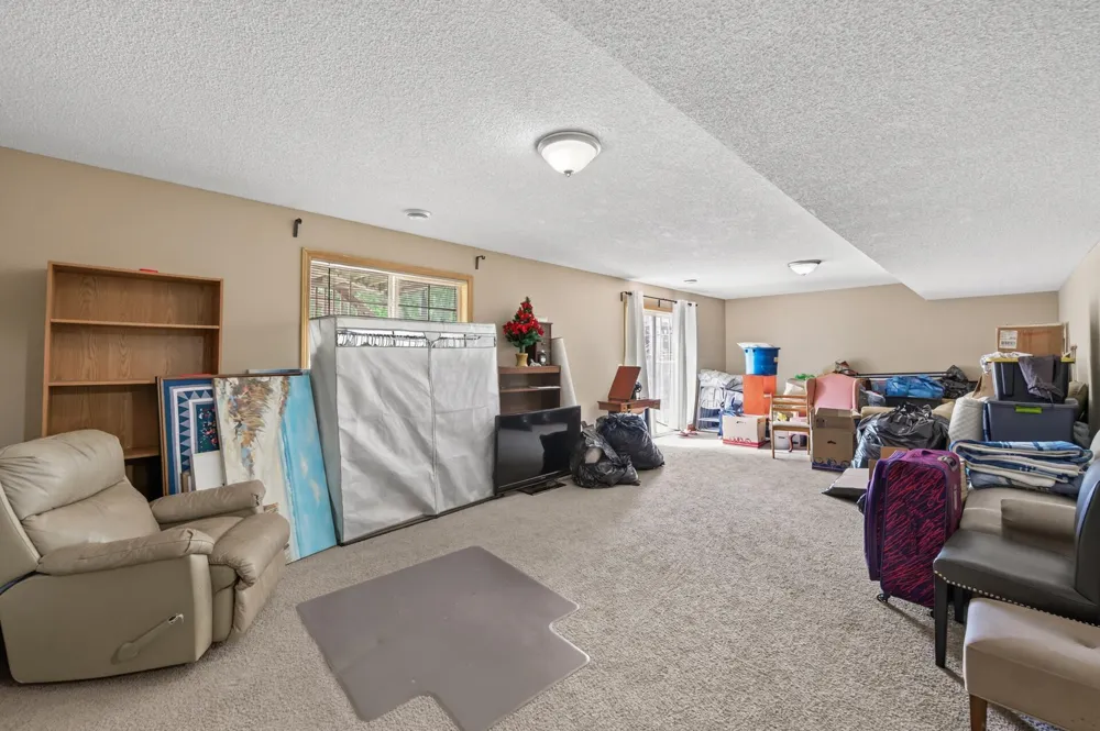 6109 Summit Curve S Cottage Grove, MN 55016
