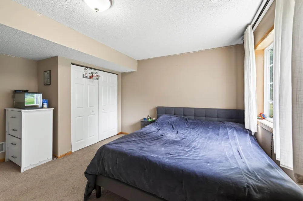 6109 Summit Curve S Cottage Grove, MN 55016