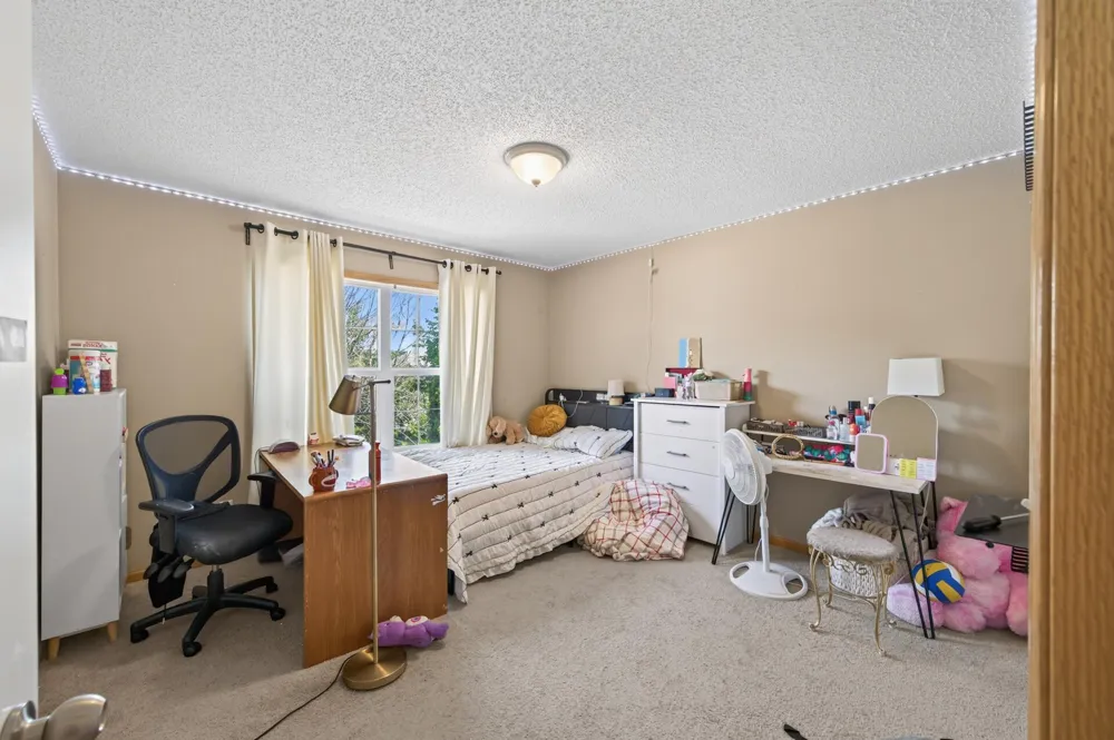 6109 Summit Curve S Cottage Grove, MN 55016