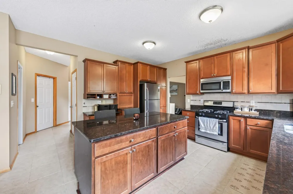 6109 Summit Curve S Cottage Grove, MN 55016
