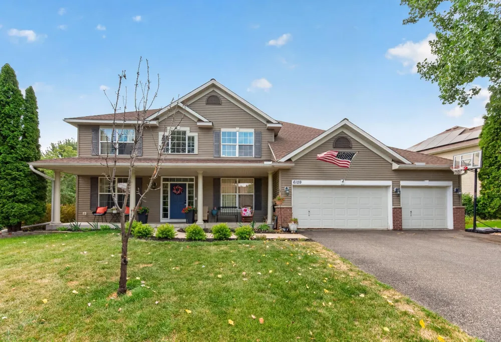 6109 Summit Curve S Cottage Grove, MN 55016