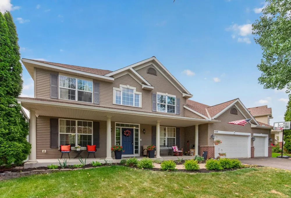 6109 Summit Curve S Cottage Grove, MN 55016