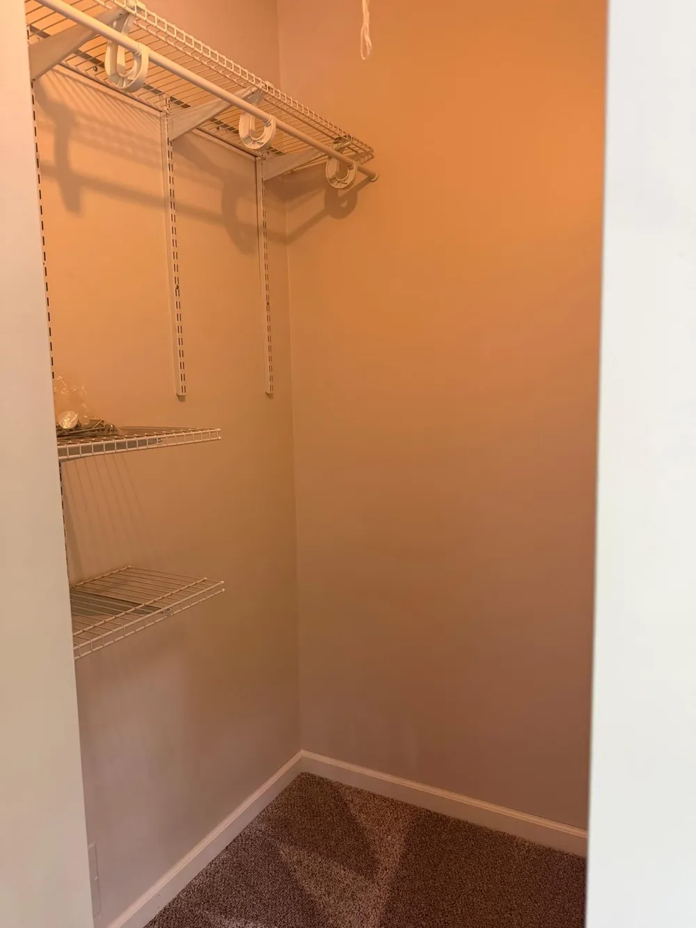 1642 River Bluff Court #105 Eagan, MN 55121