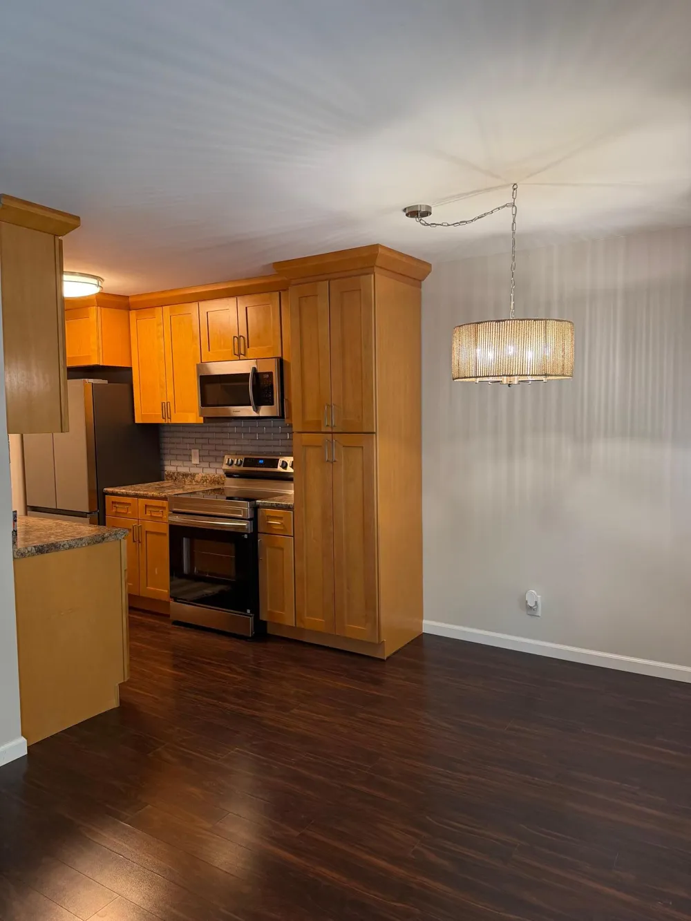 1642 River Bluff Court #105 Eagan, MN 55121