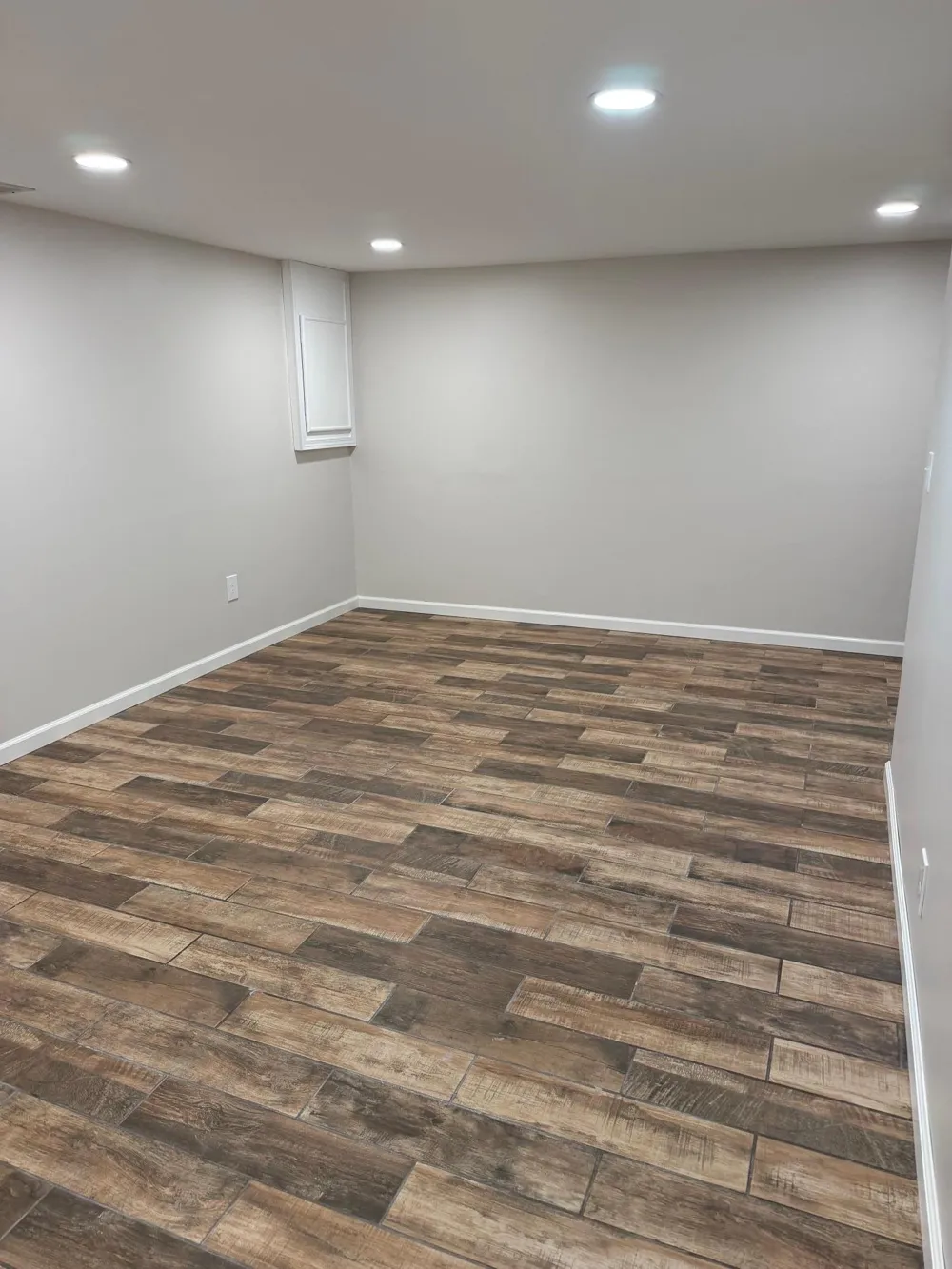 1642 River Bluff Court #105 Eagan, MN 55121