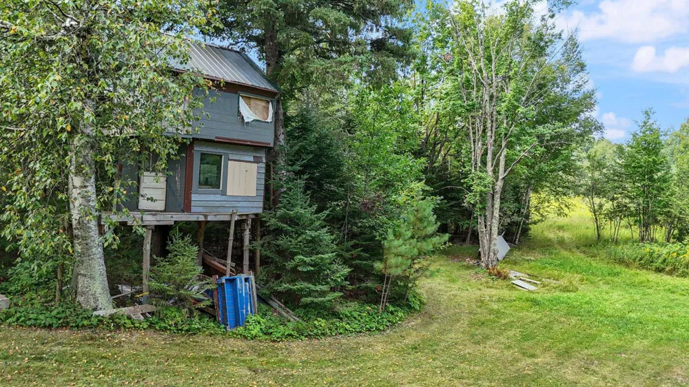 3939 Sand Hill Road Kettle River, MN 55757