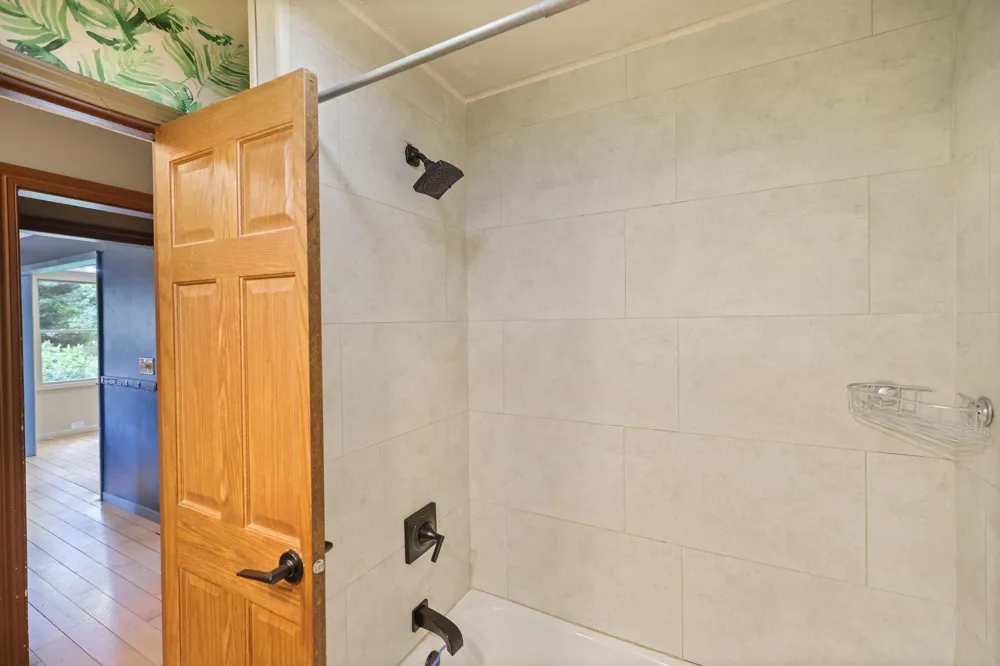 3939 Sand Hill Road Kettle River, MN 55757