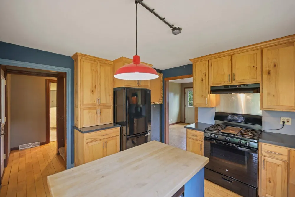 3939 Sand Hill Road Kettle River, MN 55757