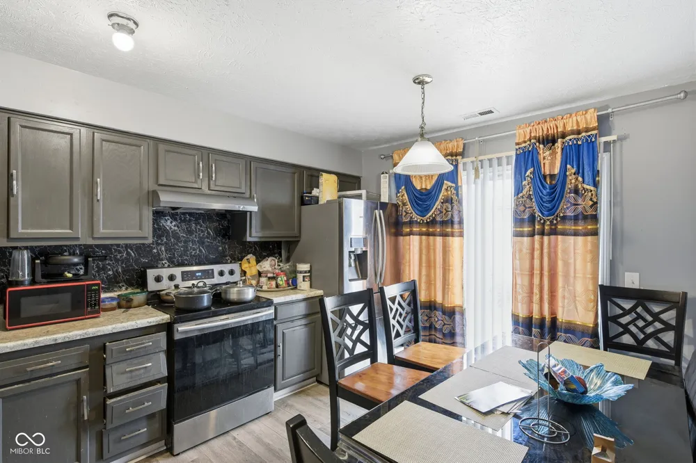 7746 Mountain Stream Way Indianapolis, IN 46239