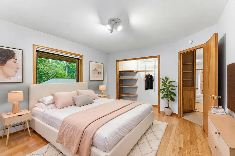14 Mid Oaks Road Roseville, MN 55113