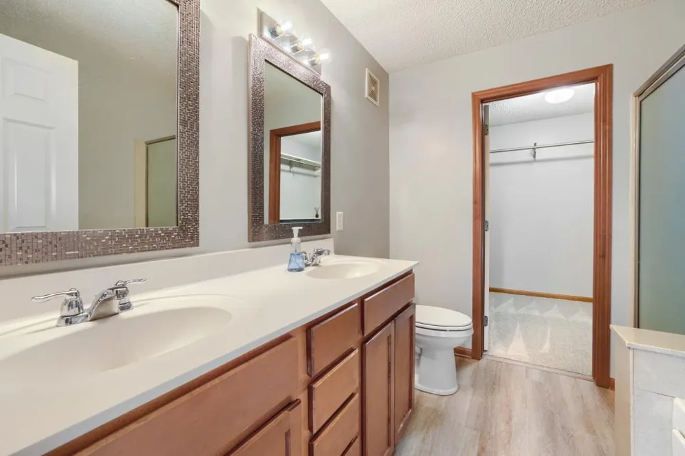 3821 Hazel Trail #C Woodbury, MN 55129