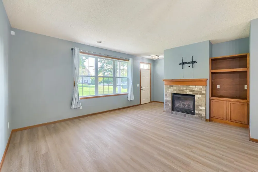 3821 Hazel Trail #C Woodbury, MN 55129