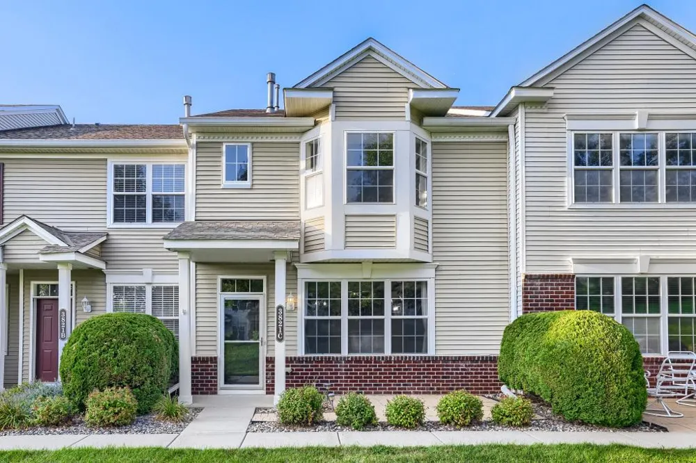 3821 Hazel Trail #C Woodbury, MN 55129
