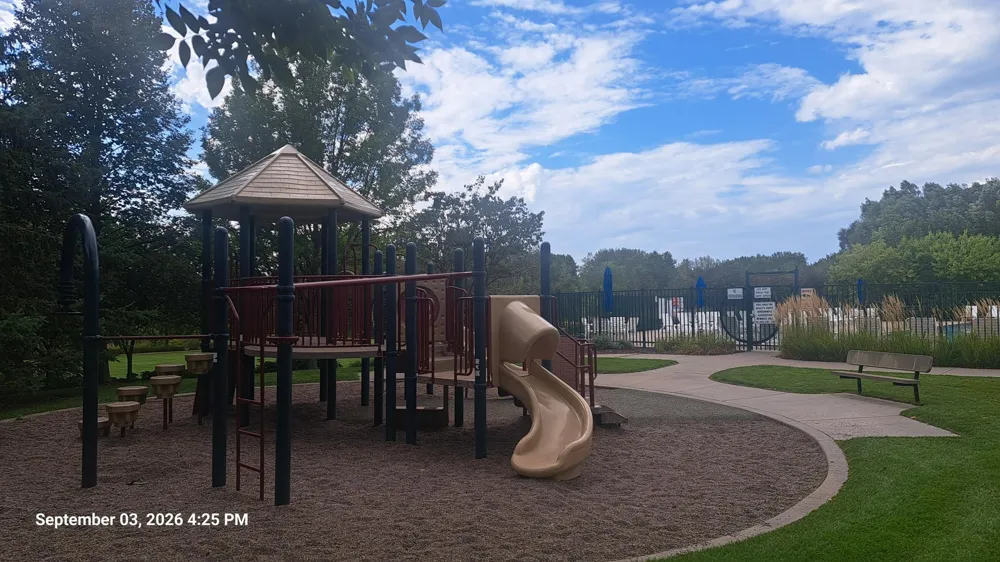 3821 Hazel Trail #C Woodbury, MN 55129