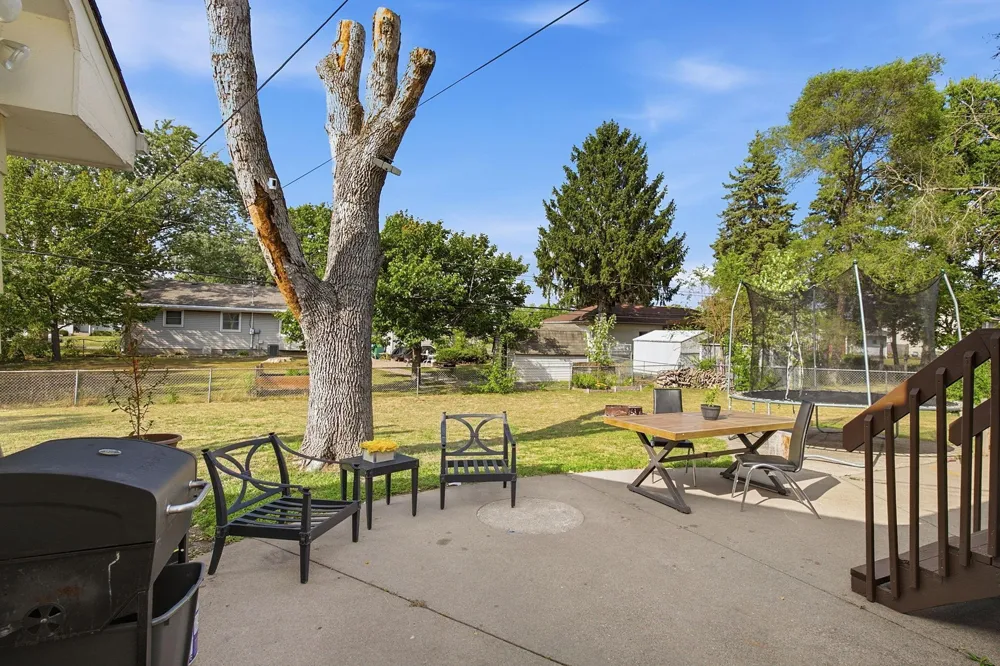 1600 Amy Lane Brooklyn Center, MN 55430
