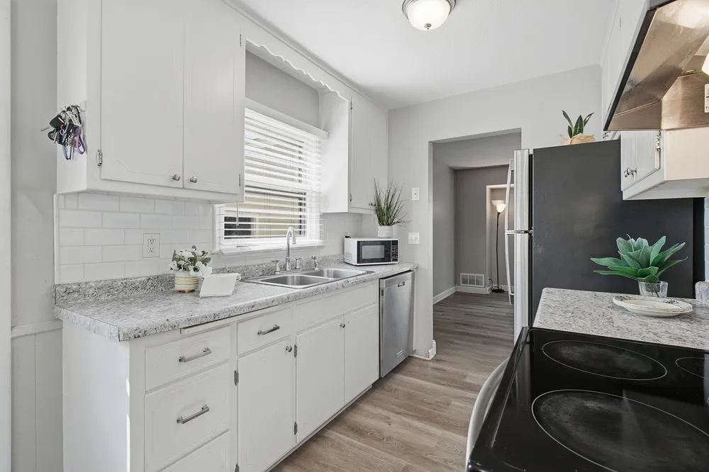 1600 Amy Lane Brooklyn Center, MN 55430
