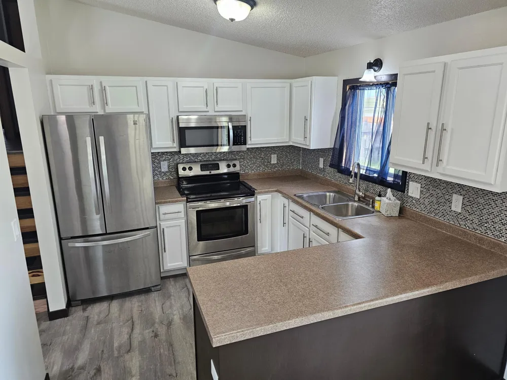 3616 Village Green Lane Moorhead, MN 56560