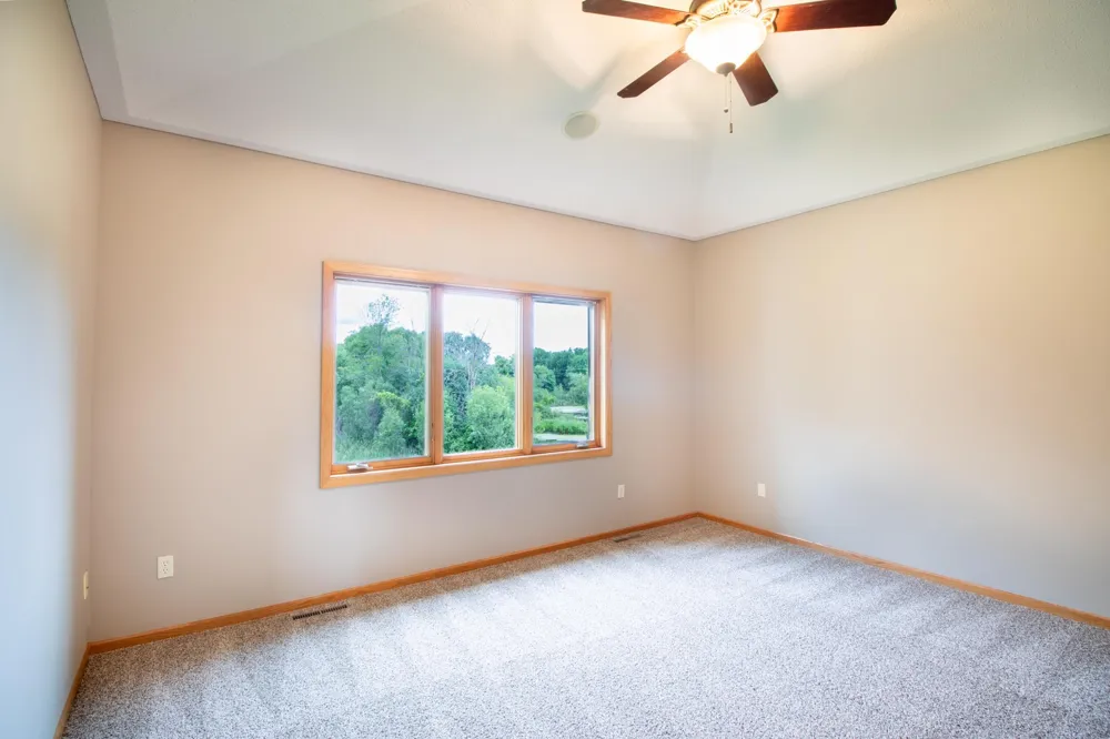 6739 Yellowstone Lane Maple Grove, MN 55311