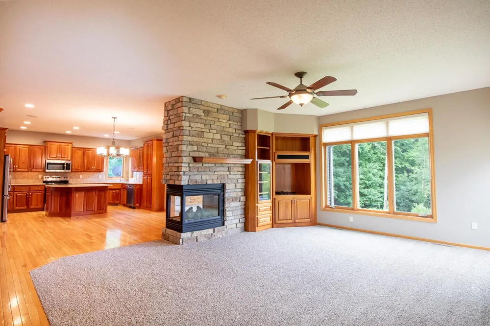 6739 Yellowstone Lane Maple Grove, MN 55311