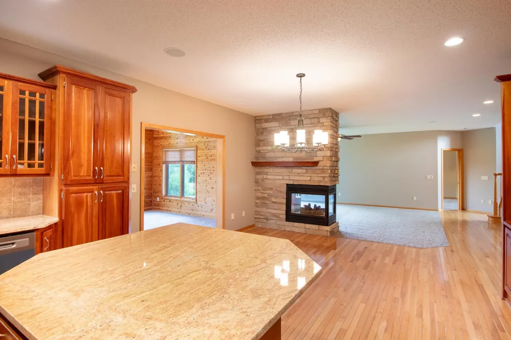 6739 Yellowstone Lane Maple Grove, MN 55311