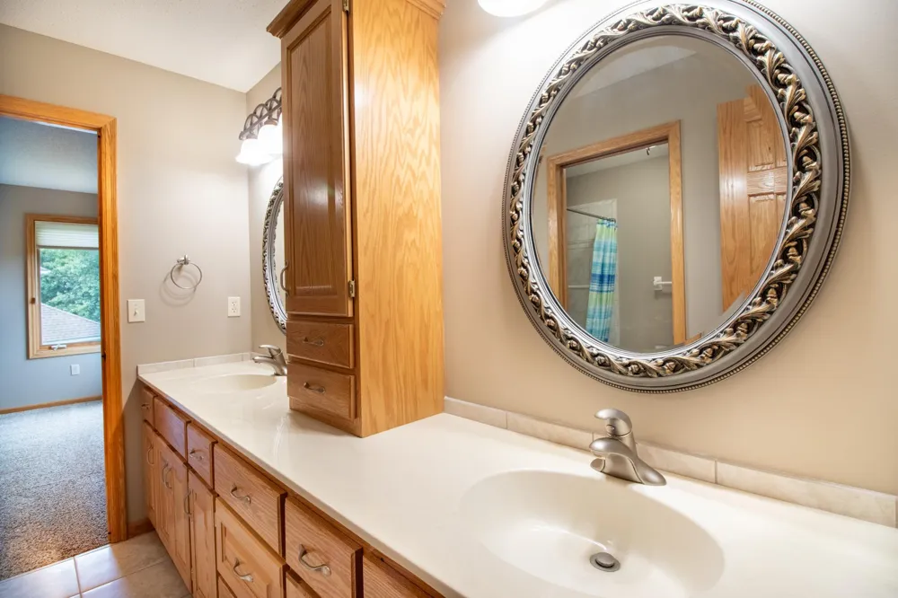 6739 Yellowstone Lane Maple Grove, MN 55311