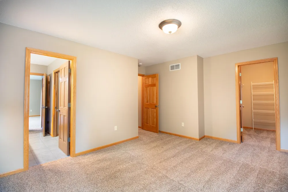 6739 Yellowstone Lane Maple Grove, MN 55311