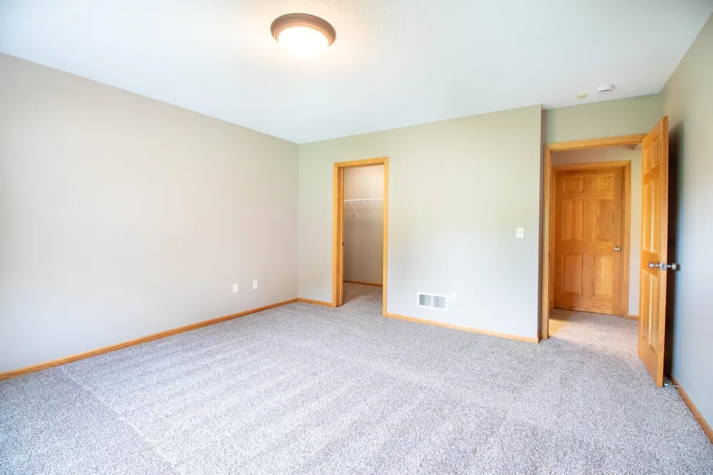 6739 Yellowstone Lane Maple Grove, MN 55311