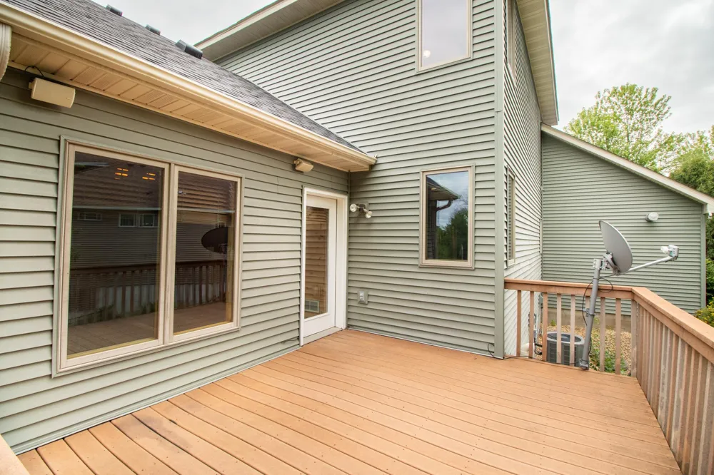6739 Yellowstone Lane Maple Grove, MN 55311