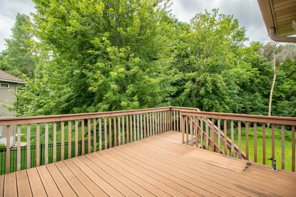 6739 Yellowstone Lane Maple Grove, MN 55311