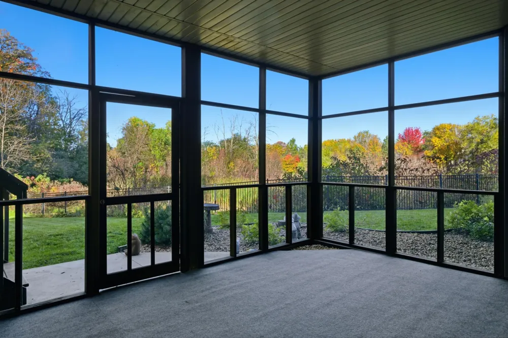 6739 Yellowstone Lane Maple Grove, MN 55311