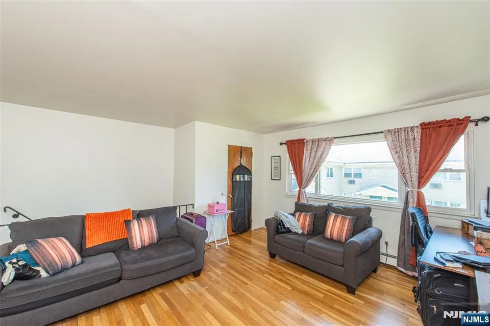 20 Halsey Avenue 6 Haledon, NJ 07508